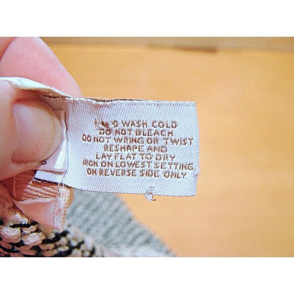 Chicos Womens Sleeveless Scoop Neck Marled Knitted Top Ivory Black Sz 1 -Sm 8/10 - Picture 7 of 9